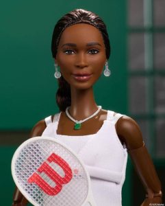 Коллекция Barbie на корте Mattel